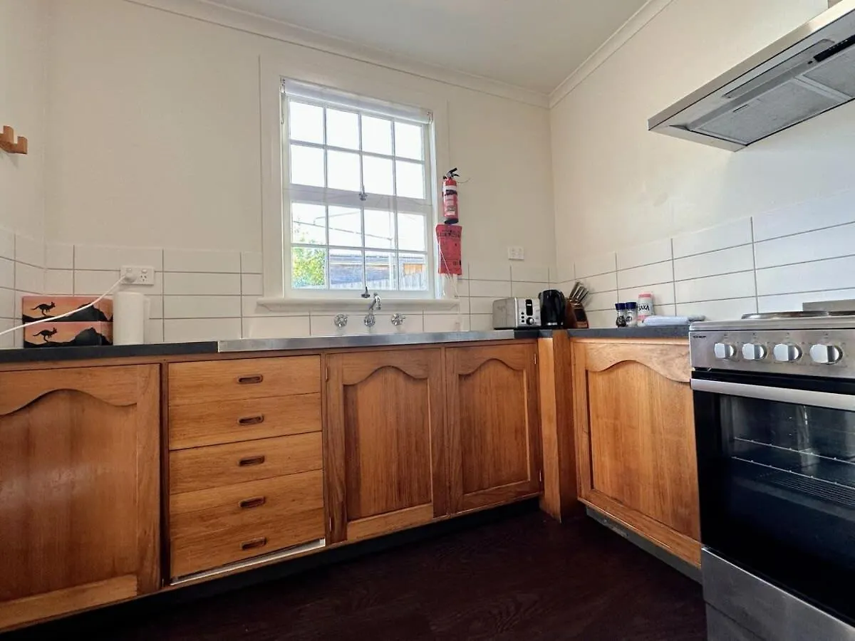 Hobart City Oasis With 3 Beds Holiday home