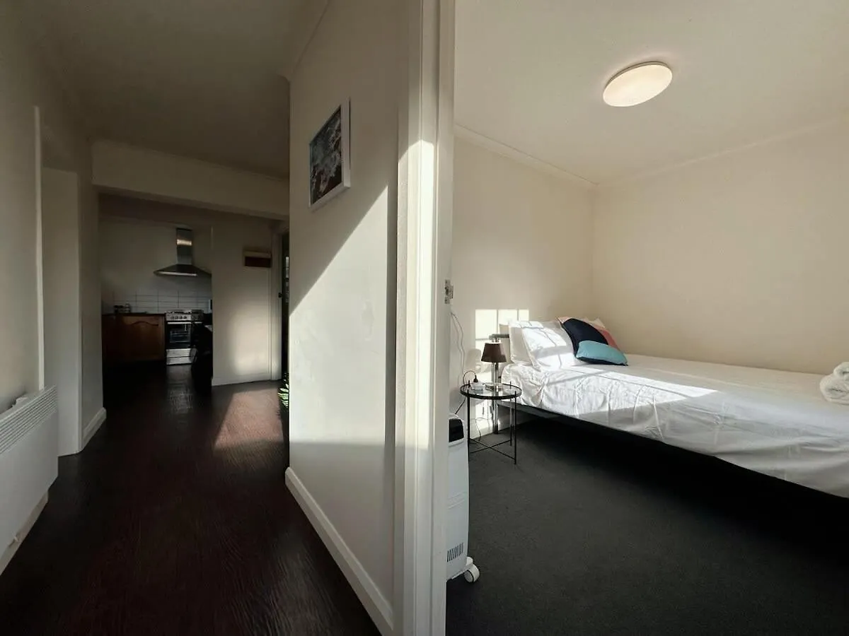 Hobart City Oasis With 3 Beds 0*,